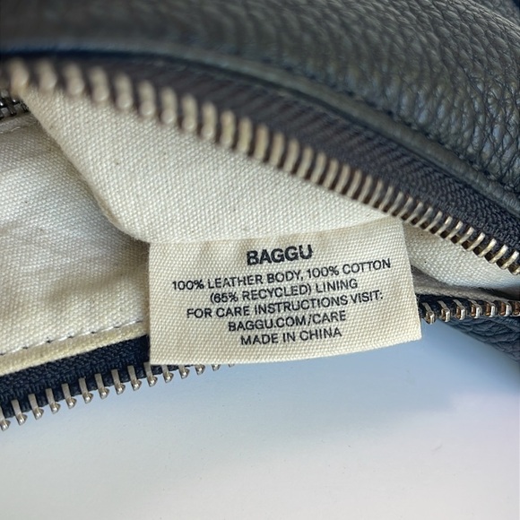 BAGGU Original Release Small Leather Crescent Bag In Black - Picture 17 of 17